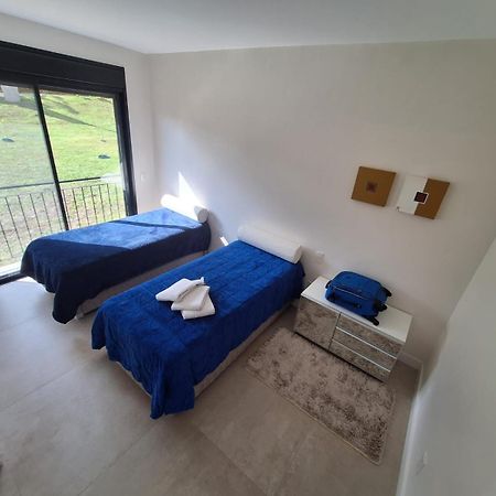 Casa Em Condominio Na Serra Раншу Кеймаду Екстериор снимка